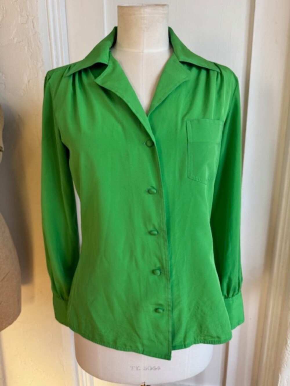 Vintage 1980s Bright Green Long Sleeve Chaus Blouse